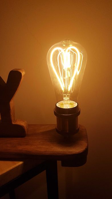 Candeeiro rústico em madeira