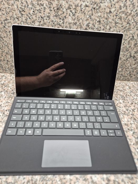 Laptop/tablet Microsoft Surface 7 Pro 12,3"