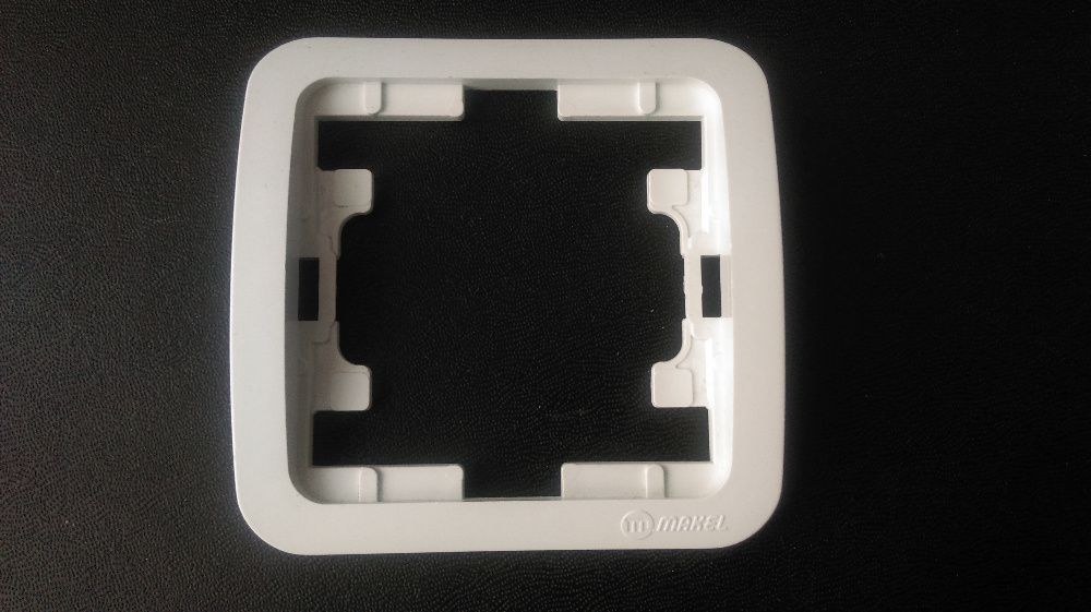 Рамка для выключателя Makel.