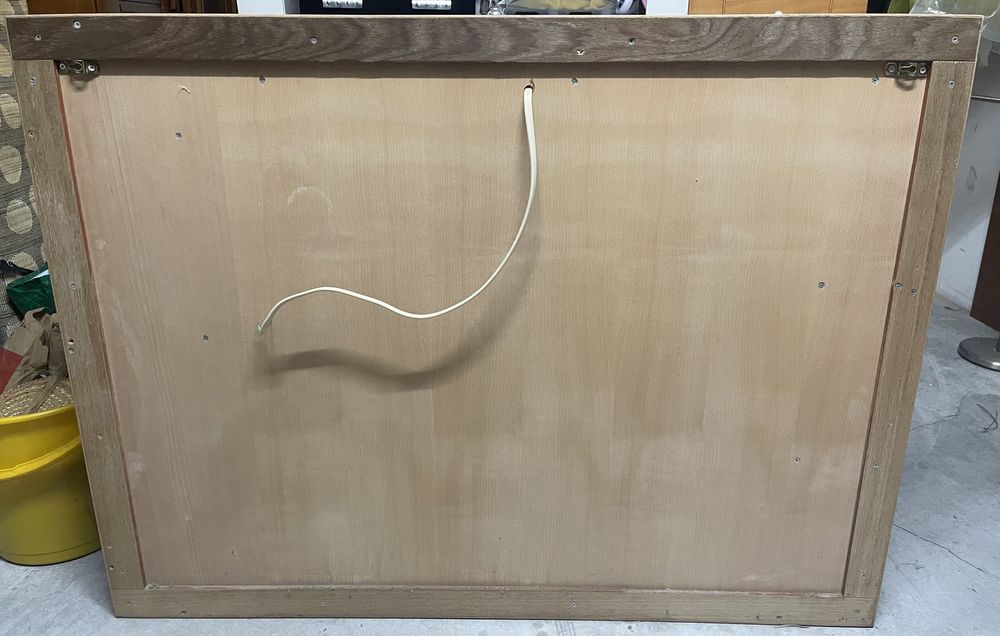 Conjunto armário com lavatório e espelho