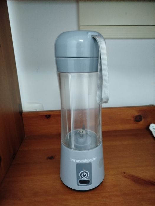 Liquidificador de frutas (para fazer batidos)
