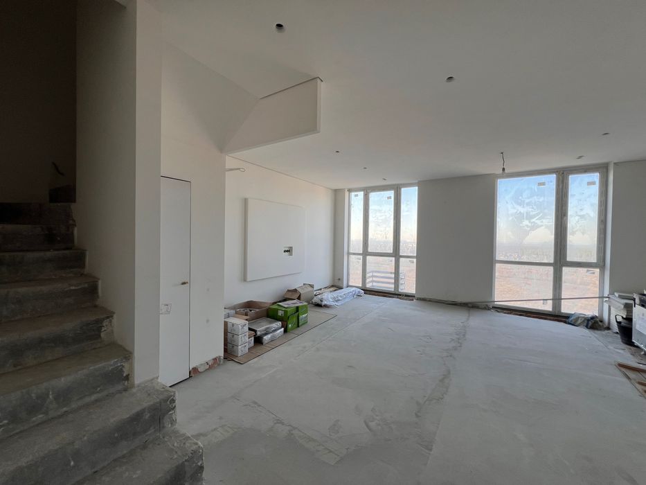 Продаж дворівневої квартири 134 м² у Варшавському плюс. Ремонт 90%