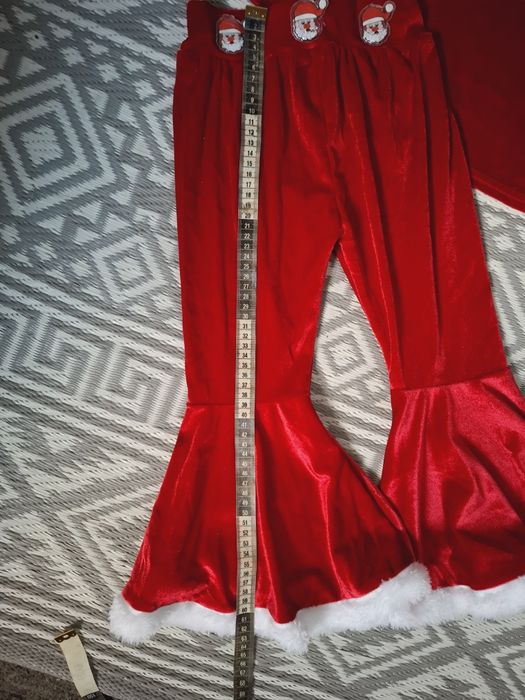 Śliczny welurowy stroj Mikolajki 116/122