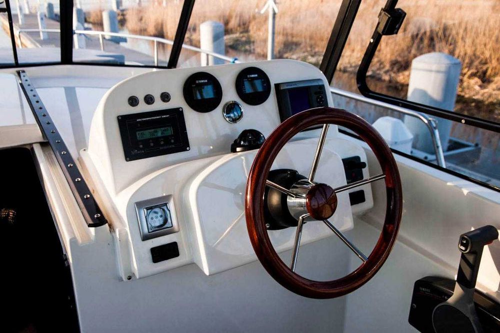 Nautika 830 MC Houseboat Jacht motorowodny Jacht spacerowy Motorówka