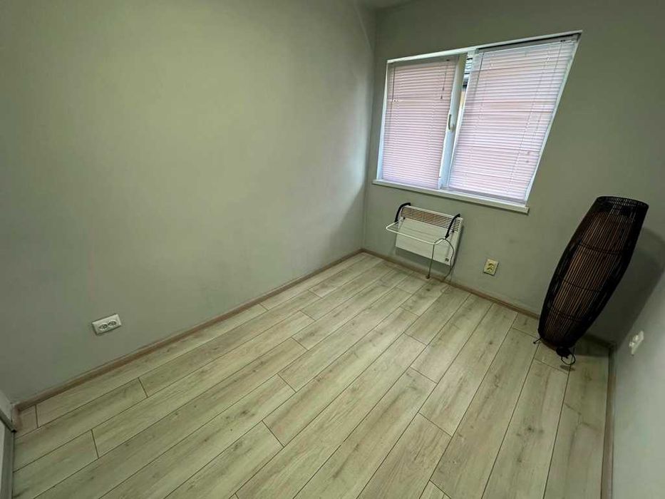 Продається будинок у центральній частині міста