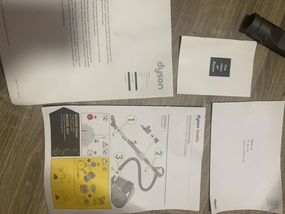 Продам пылесос Dyson !!!