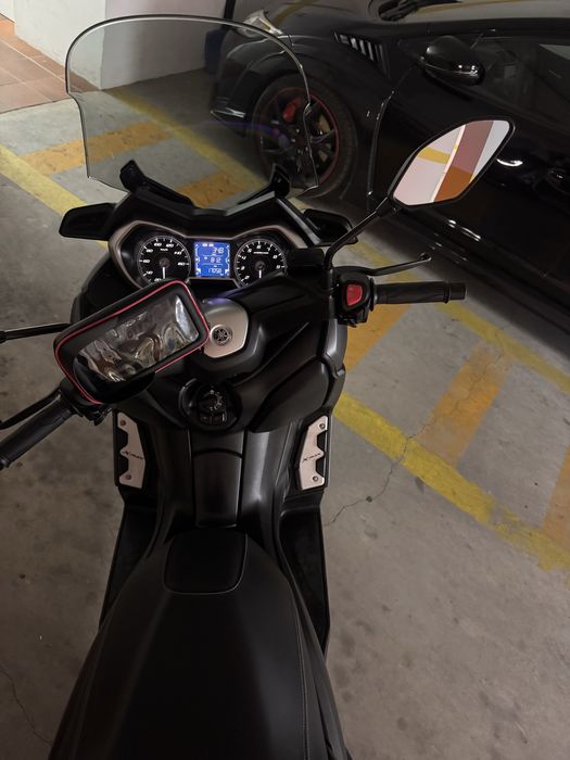 Xmax 300 2018 muito nova