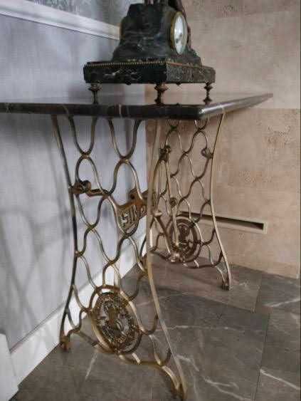 Stolik retro z maszyny Singer