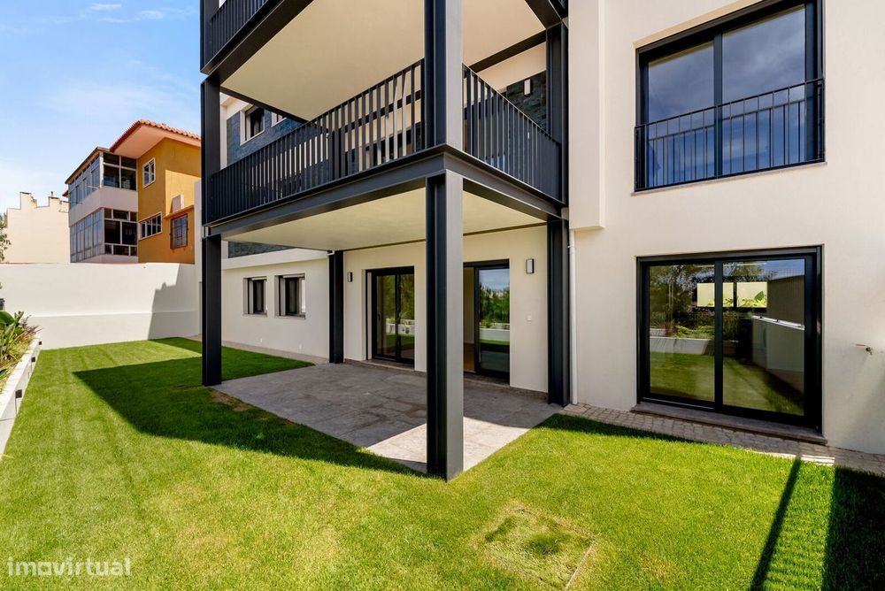 Apartamento T3 com jardim, Amoreira, Cascais