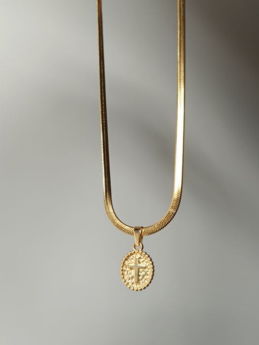 Colar de cruz aço inoxidável