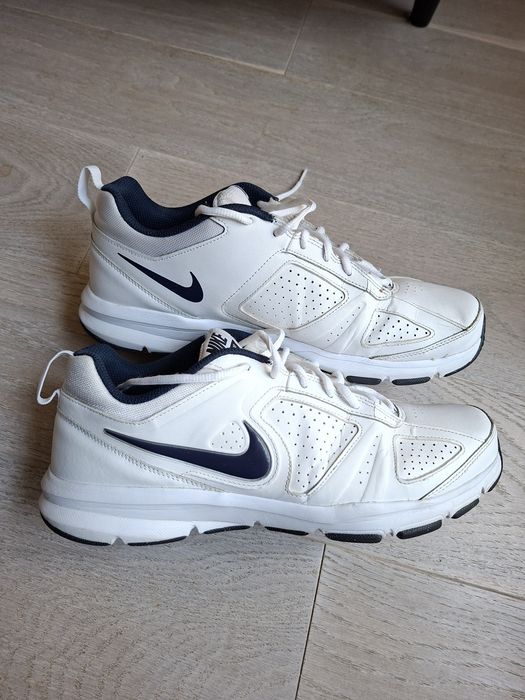 Кросівки nike T-LITE XI  45.5