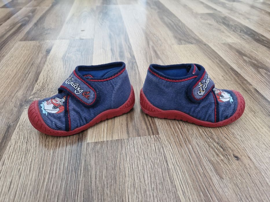 Kapcie do przedszkola - żłobka, roz.22
