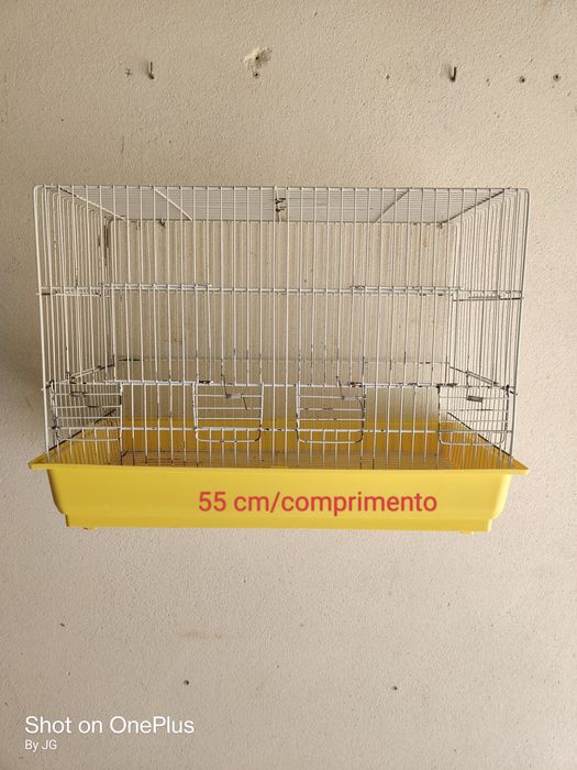 Gaiola usada para pássaros porte pequeno