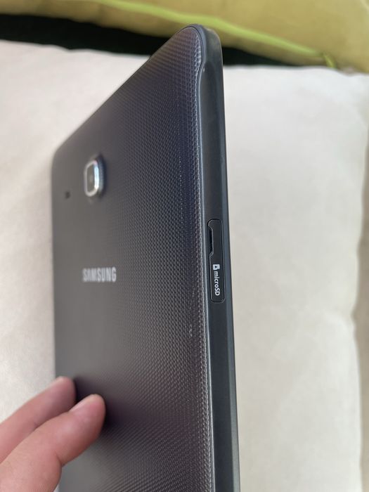 Samsung Galaxy Tab E 9.6 SM-T560