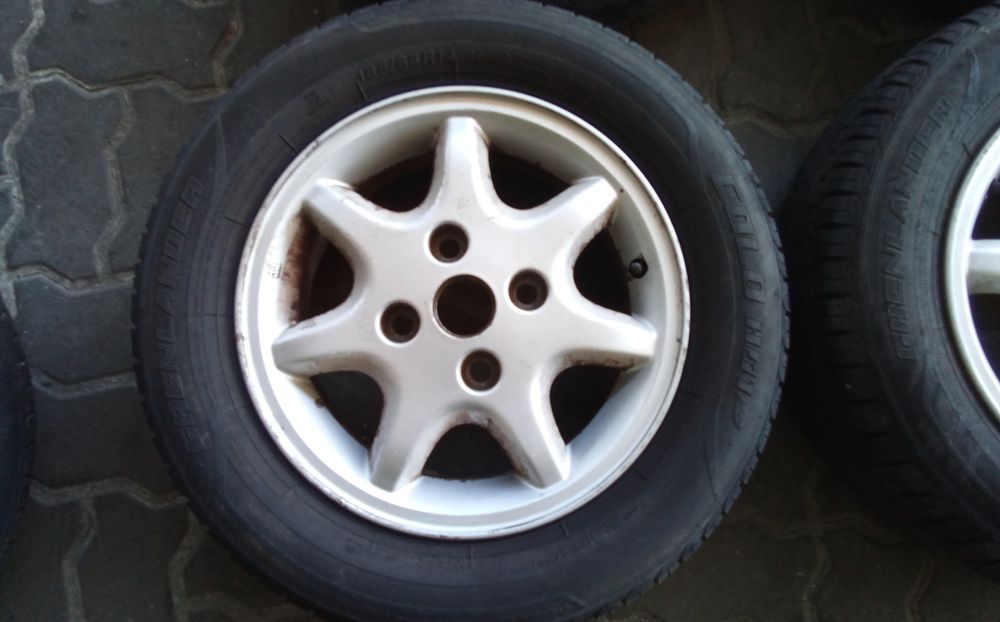Jantes Mitsubishi R14 Com Pneus 185/65 Furação 4X100
