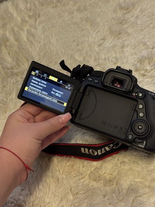 Фотоапарат CANON EOS 80D з обʼєктивом 50mm f/1.8 STM