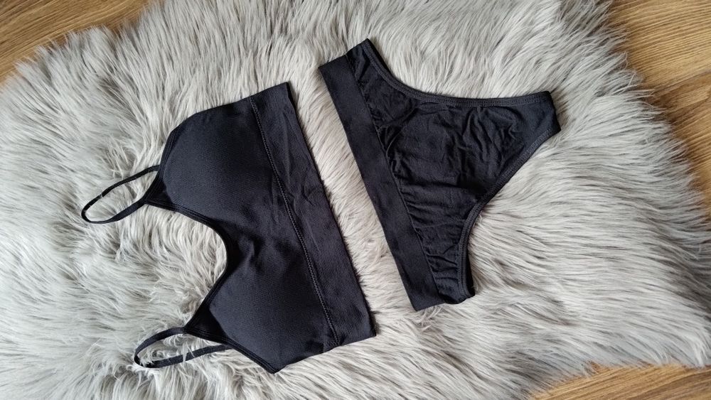 Komplet bielizny czarny top bralet stringi M 38
