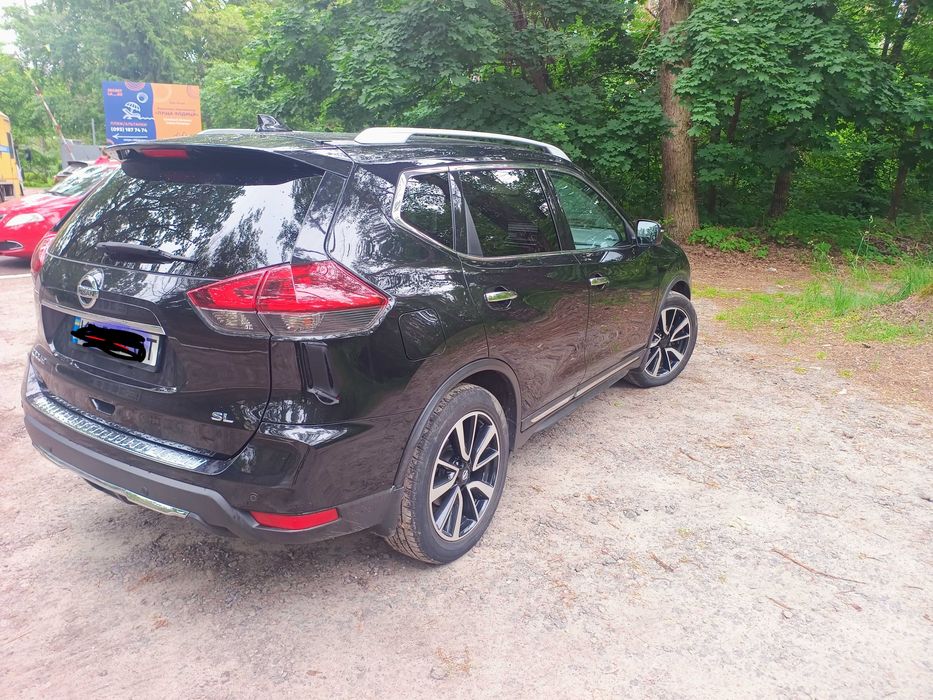 Nissan rogue SL 2018