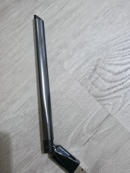 Adaptador Wi-Fi USB Mercusys MU6H AC650 (Com Antena de Alto Ganho) – Como Novo!