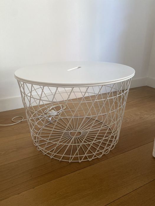 Mesa de arrumacão branca IKEA