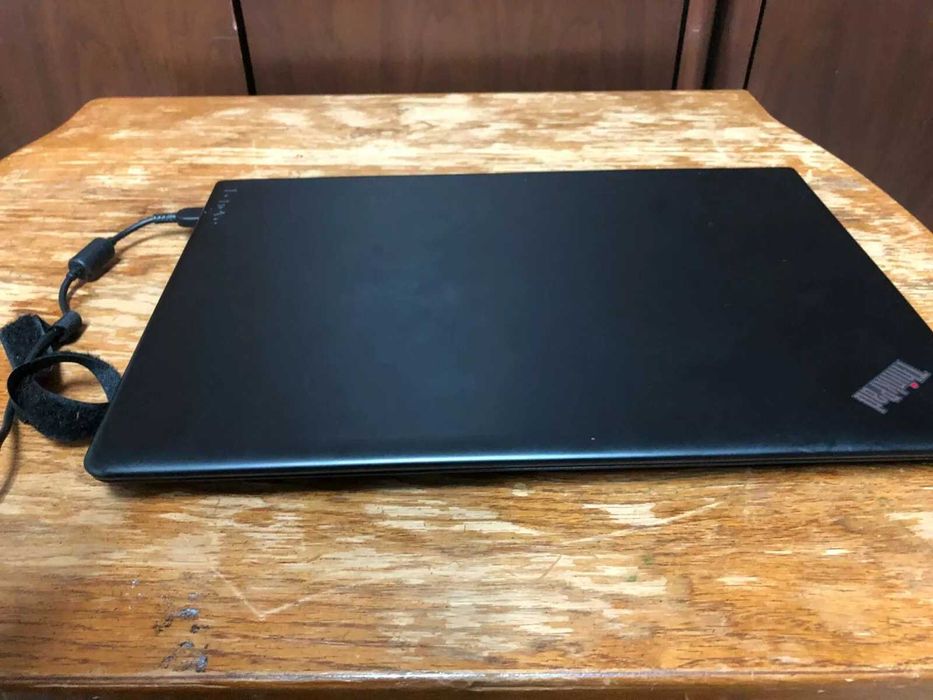 Lenovo ThinkPad E570 15.6" i5-6200U 8gb 500gb акб 89%