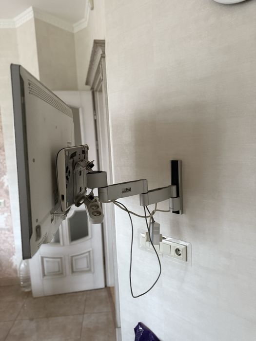 Продам телевизор philips