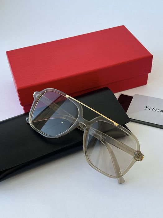 Сонцезахисні окуляри YSL тренд 2026