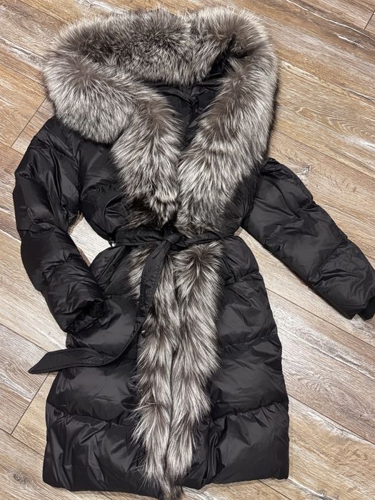 Пальто зимове з натуральним хутром