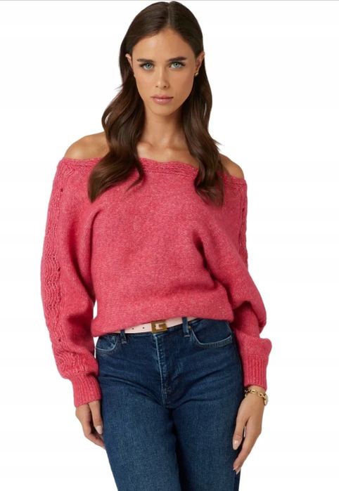 Guess różowy sweter damski z ażurowym rękawem i dekoltem hiszpanka xs 2ca