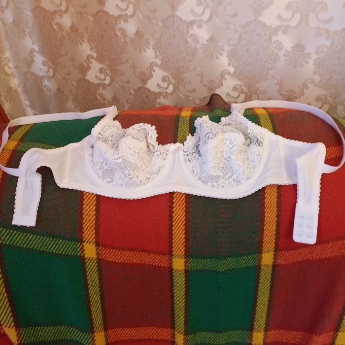 Продам бюстгальтер