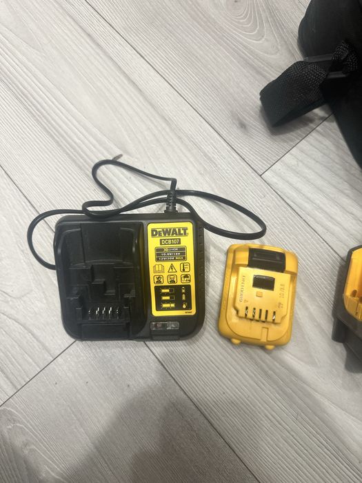 Laser dewalt 089LG