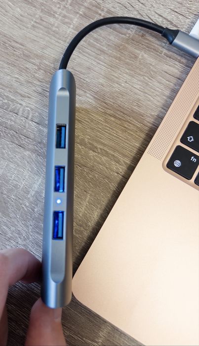 USB-Хаб WIWU Alpha 831HRT