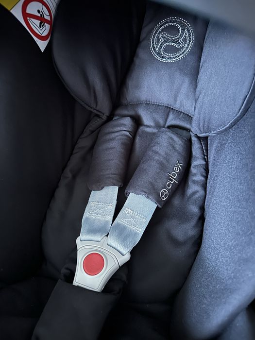 Автокрісло Cybex Cloud T i-Size Sepia Black чорне