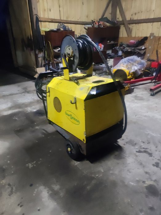 Sprzedam myjkę  star 2500 na ciepłą wodę