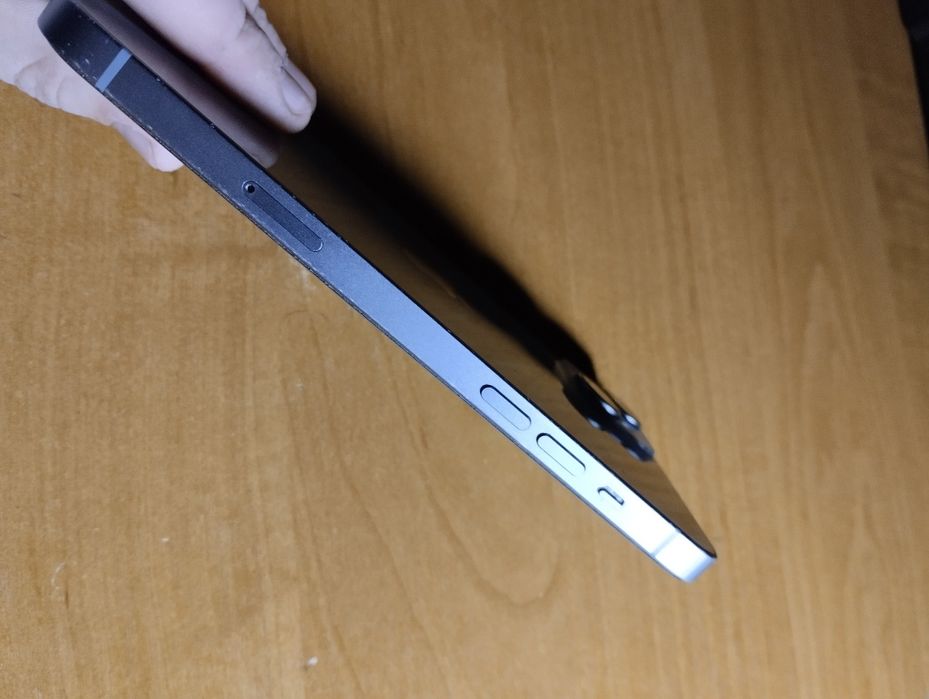 айфон 14 плюс заблокований