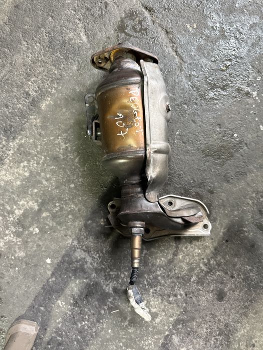 Catalisador + Coletor Escape Peugeot 107 / Toyota Aygo / Citroen C1