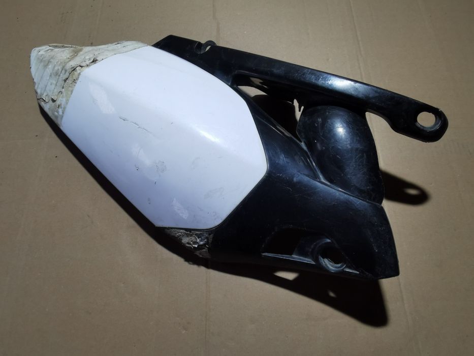 Yamaha yz 450 F osłona owiewka boczna tyl prawa panel