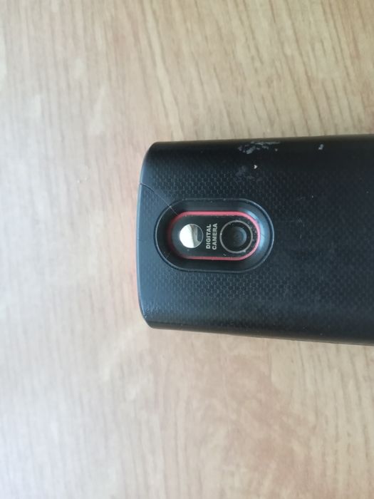 Продам кнопковий телефон Samsung GT E2121B