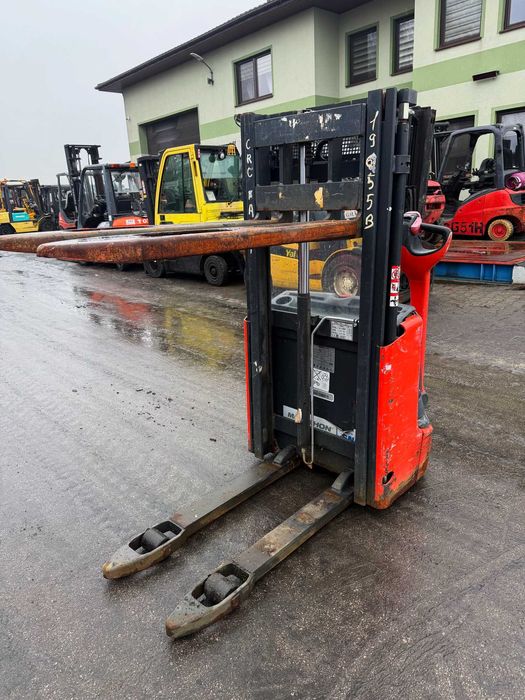 wózek paletowy z masztem LINDE L12 wolny skok paleciak elektryczny