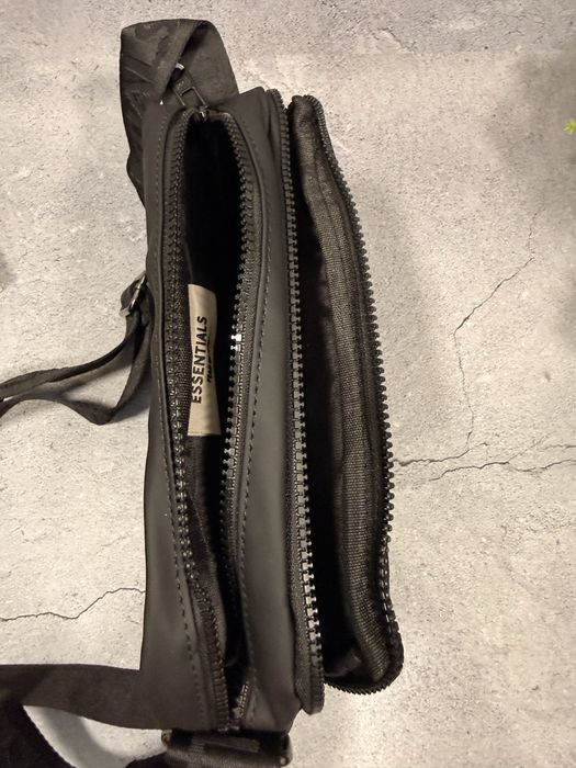 Сумка Essentials