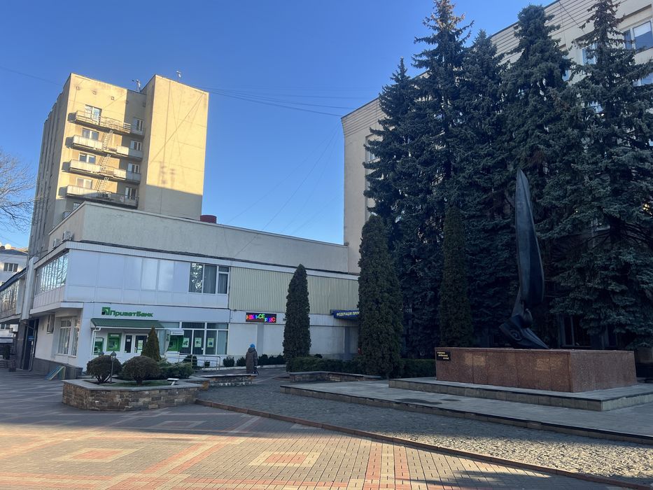 3 кімнатна Центр Соборна Драмтеатр Старицького Енеїда