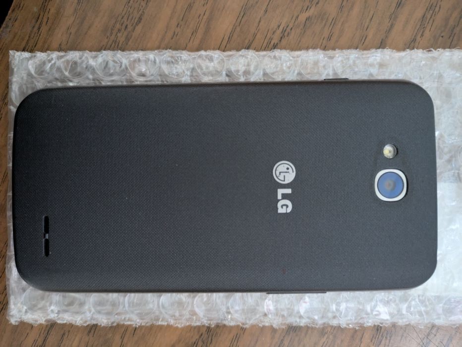 Смартфон (телефон) LG L90 Duo