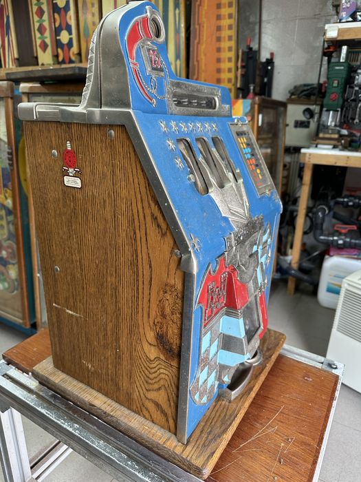 Slot machine Americana antiga - Mills Castle Front