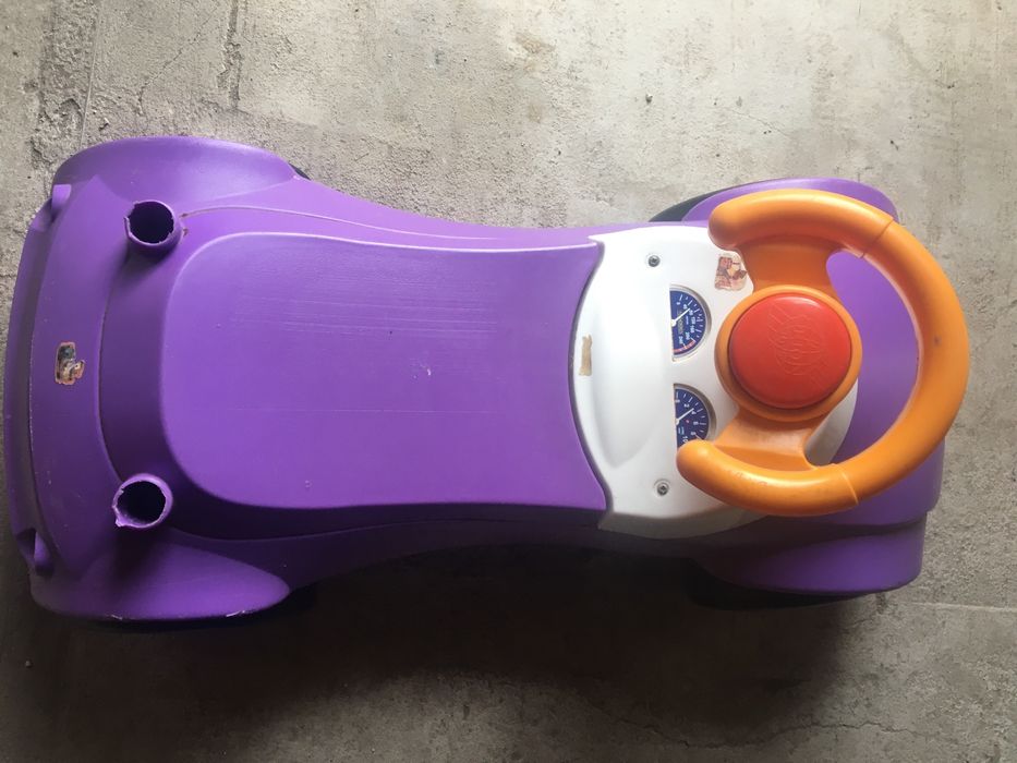 Машинка -каталка  Марседес. Для дітей