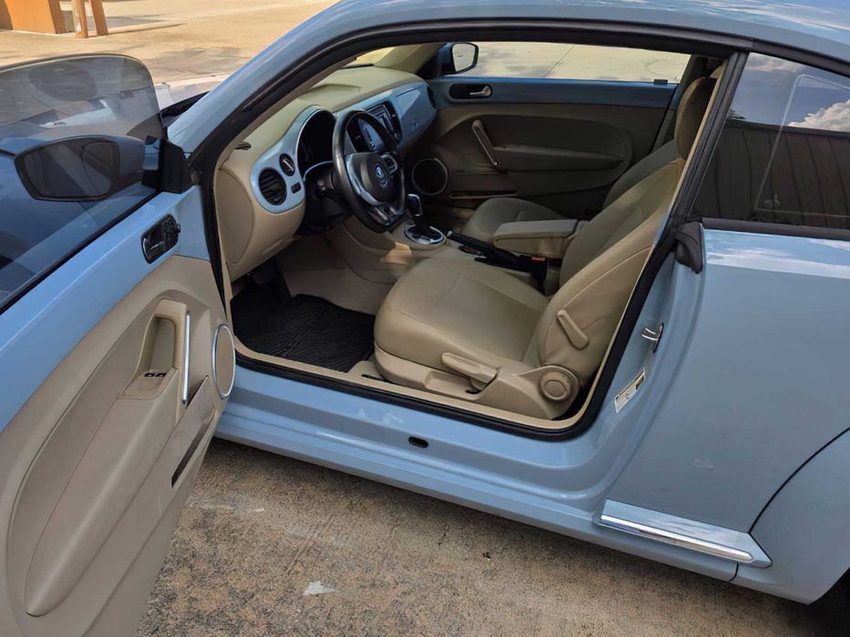 Volkswagen Beetle      2015