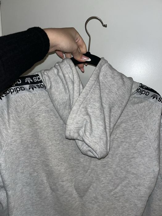 Casaco adidas desportivo tamanho M/S