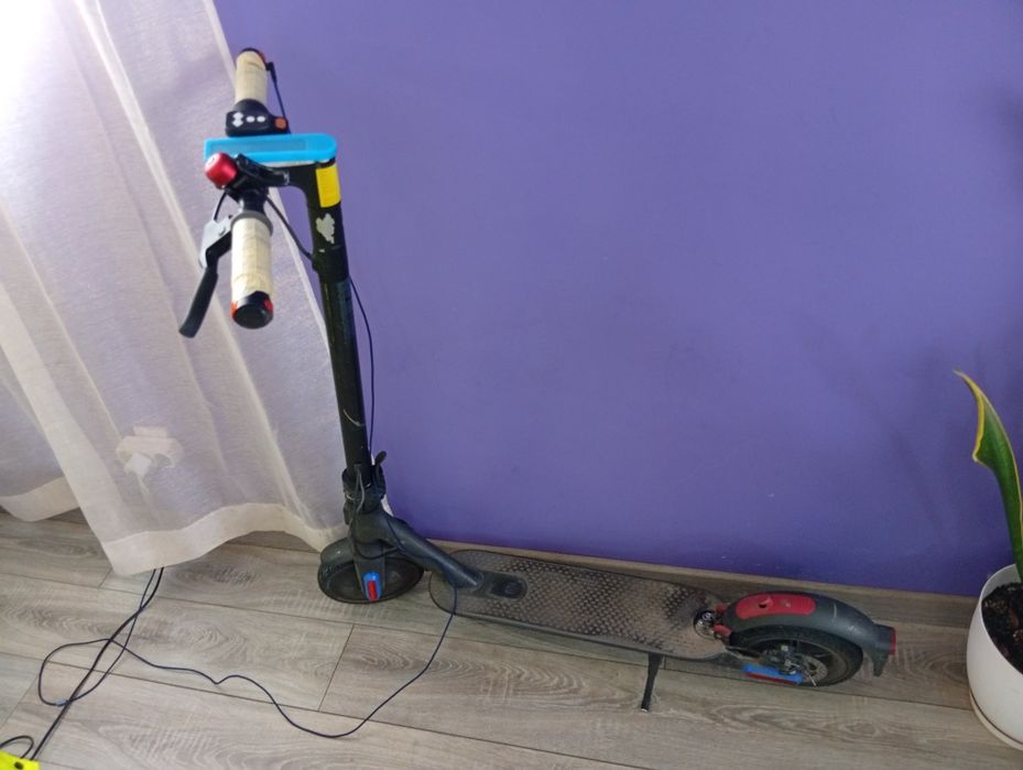 Trotinete eléctrica em bom estado