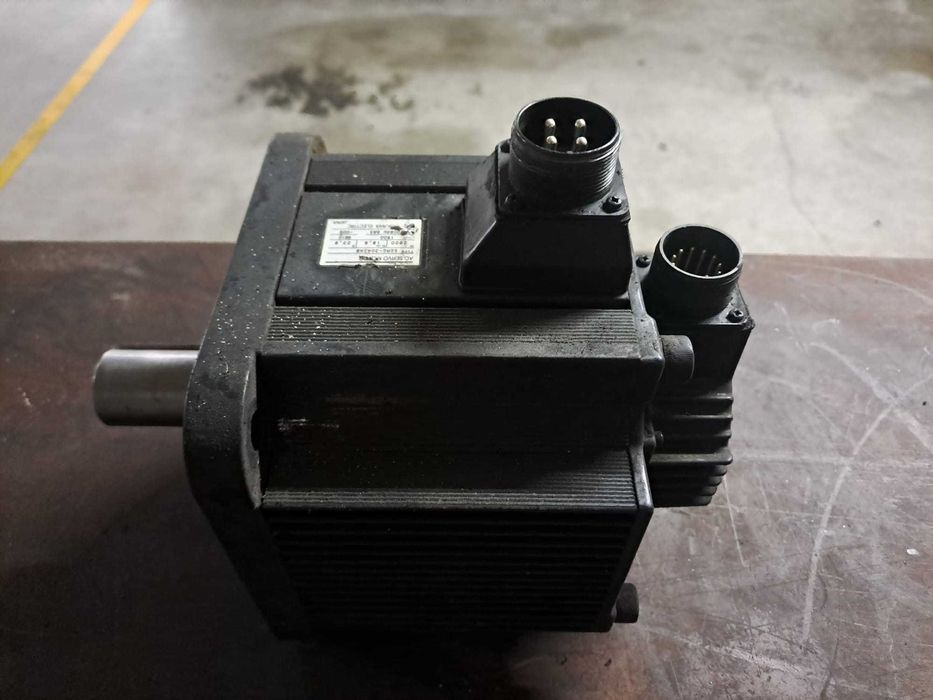 Fidia cnc , material electronico