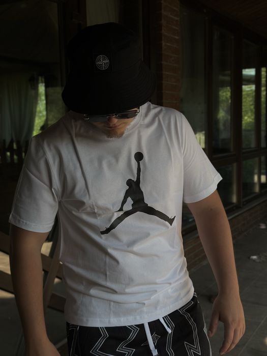 Футболка від Jordan