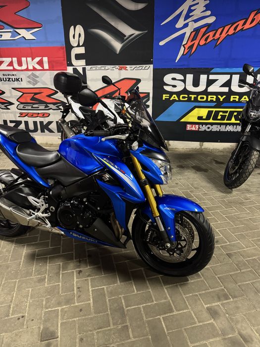 Японский мотоцикл Suzuki GSX-S1000  2016